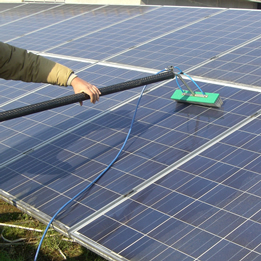 Solar panels professional cleaning