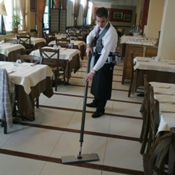 macchina per pulire pavimenti a secco